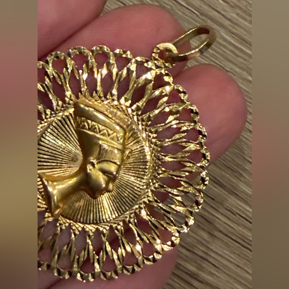 vintage 14k Egyptian pharaoh pendant - Picture 4 of 9